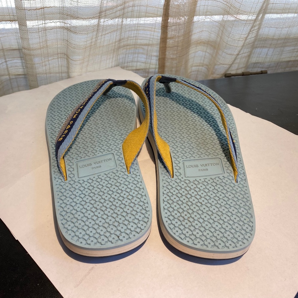 LOUIS VUITTON 'BAHIA' THONG RUBBER MONOGRAM blue FLIP FLOPS sandals Sz 7 SLIPPER - Picture 3 of 8